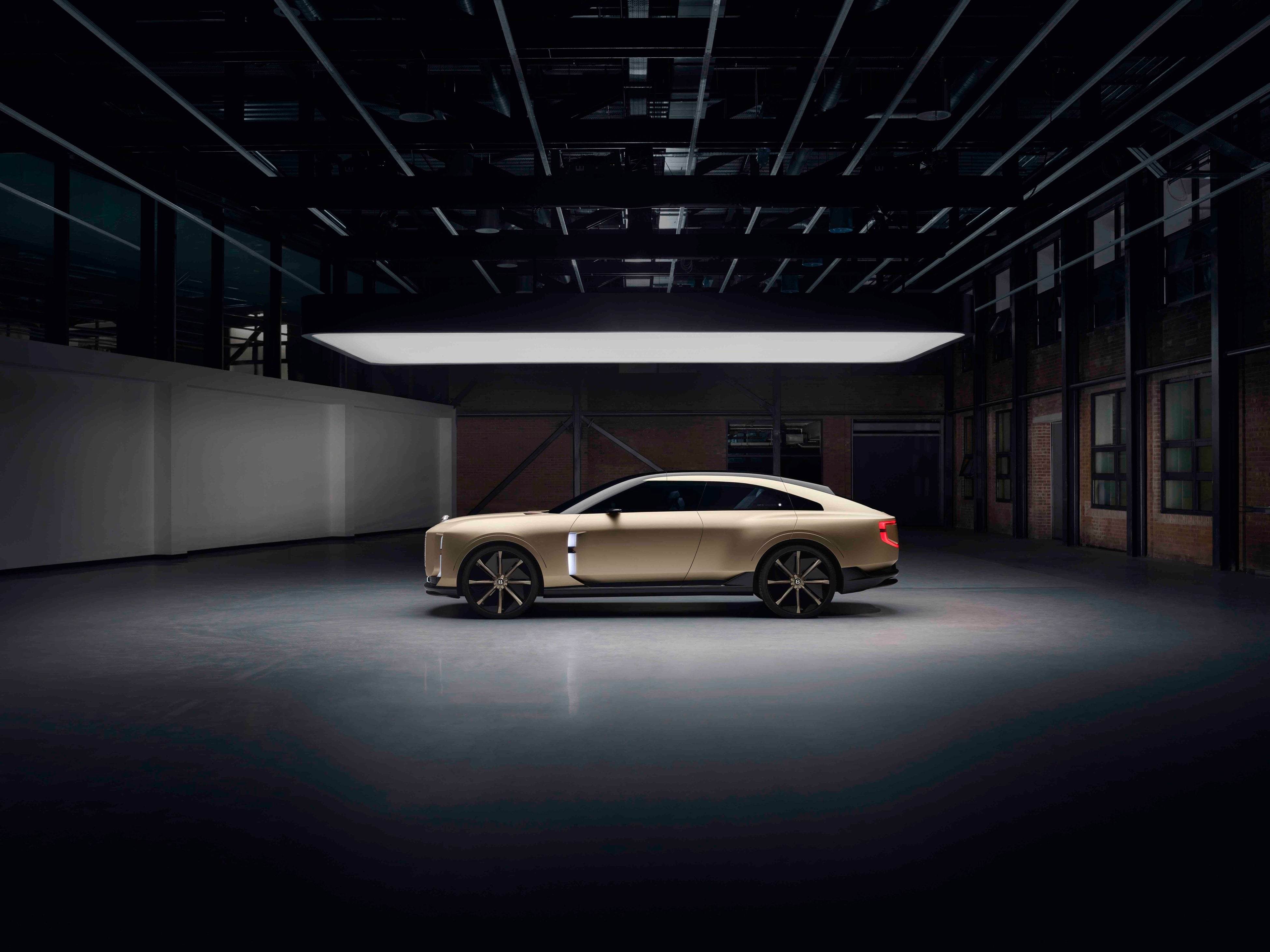 EXP 15 exterior profile